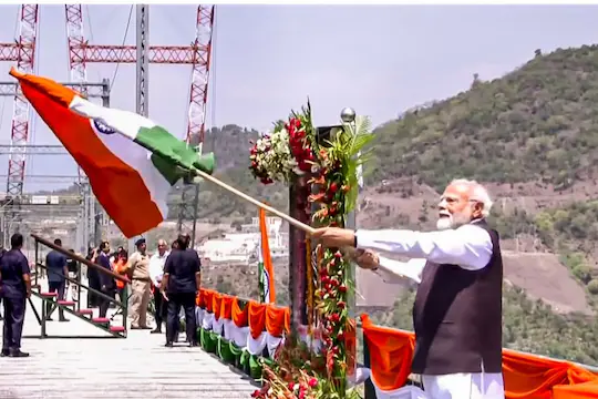 1749196518_PM-Modi-Chenab-Bridge-1-2025-06-26b0f59cfa9a0fa2afda7e8c4556cd1d-3x2