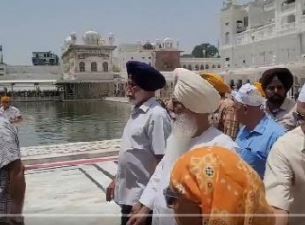 dera beas mukhi at golden temple