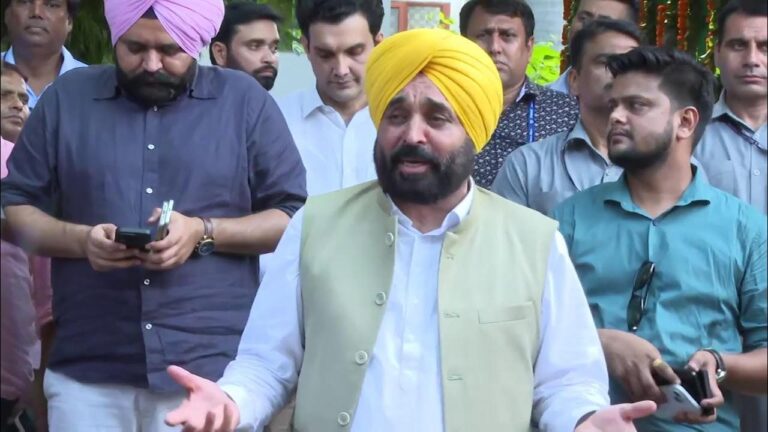 ਪੰਜਾਬ ਦੇ ਮੁੱਖ ਮੰਤਰੀ ਅਤੇ ਦਿੱਲੀ ਦੇ ਸਾਬਕਾ ਉਪ ਮੁੱਖ ਮੰਤਰੀ ਆਹਮੋ-ਸਾਹਮਣੇ ਹੋਏ