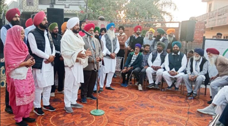 ਪਿੰਡਾਂ ਦੇ ਵਿਕਾਸ ਲਈ ਕਾਂਗਰਸੀ ਉਮੀਦਵਾਰਾਂ ਨੂੰ ਜਿਤਾਉਣਾ ਜ਼ਰੂਰੀ : ਸਾਬਕਾ ਮੁੱਖ ਮੰਤਰੀ ਚੰਨੀ